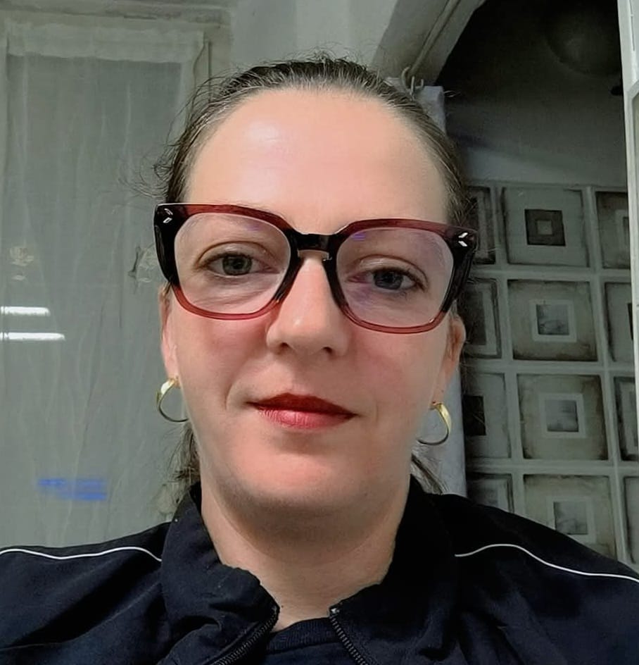 Laura Adelina Tartacuță, profil Snep Queens din Italia